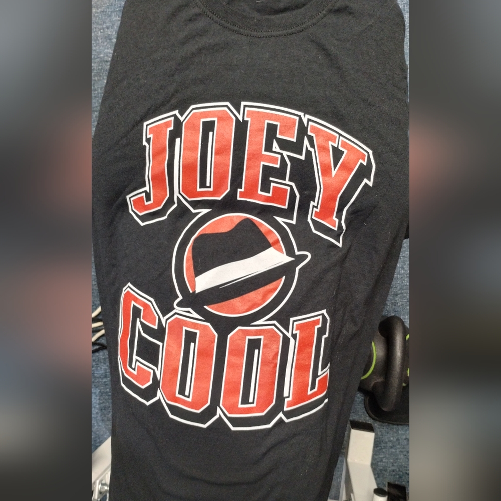 Medium Hip Hop Artist Tee